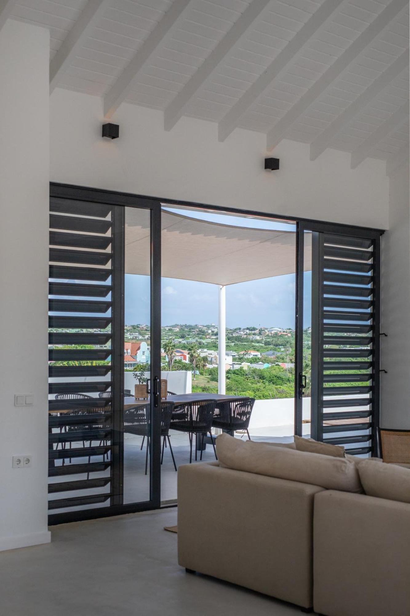 Villa Noma - Luxe Villa Met Uitzicht Spaanse Water Виллемстад Экстерьер фото